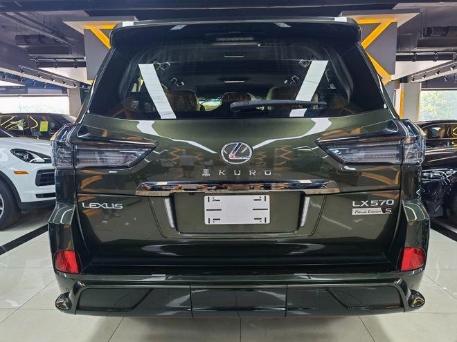 22款雷克萨斯570现车仅售180万全国分期