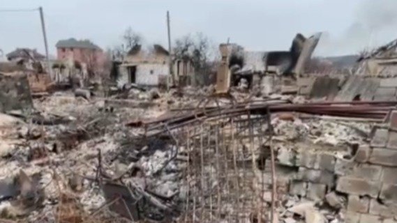 俄罗斯在低当量核武投放能力上占有一定优势，其海军实力同样强大