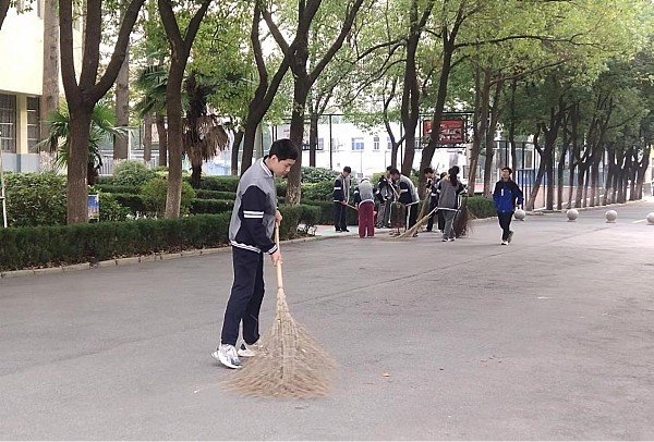 爱校我行动,劳动最光荣——来安县第三中学开展校园大扫除活动凤凰网