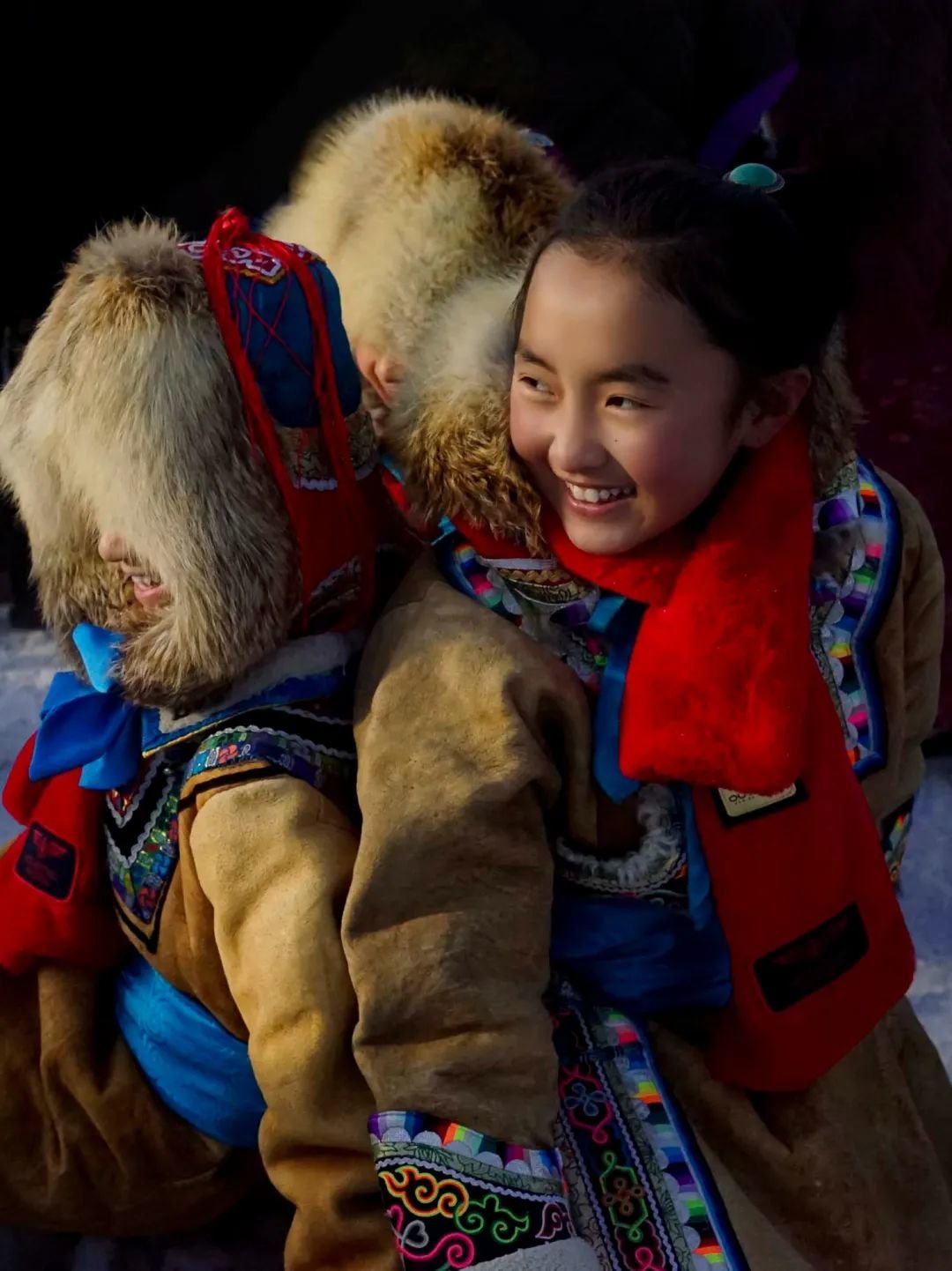 蒙族女孩/中國(guó)/王龍林