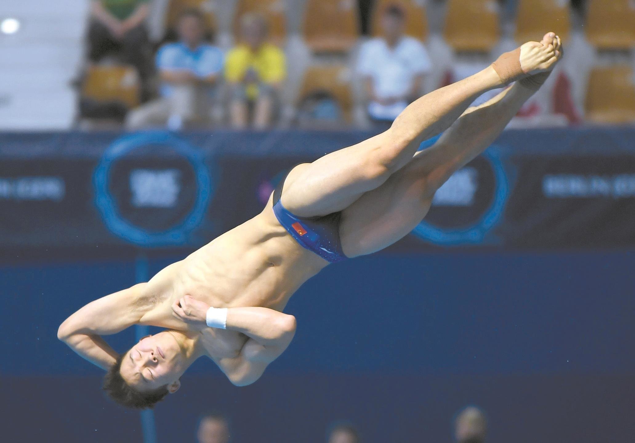 跳水——男子1米板：王宗源晋级决赛|王宗源|跳水|匈牙利_新浪新闻