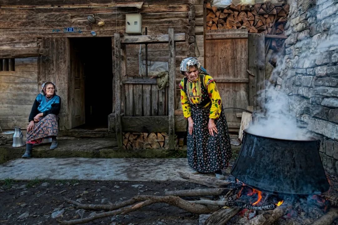 炊煙/土耳其 /埃爾坎?卡朗德里