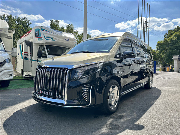 奔驰威霆双拼外观,时尚大气尊贵奢华