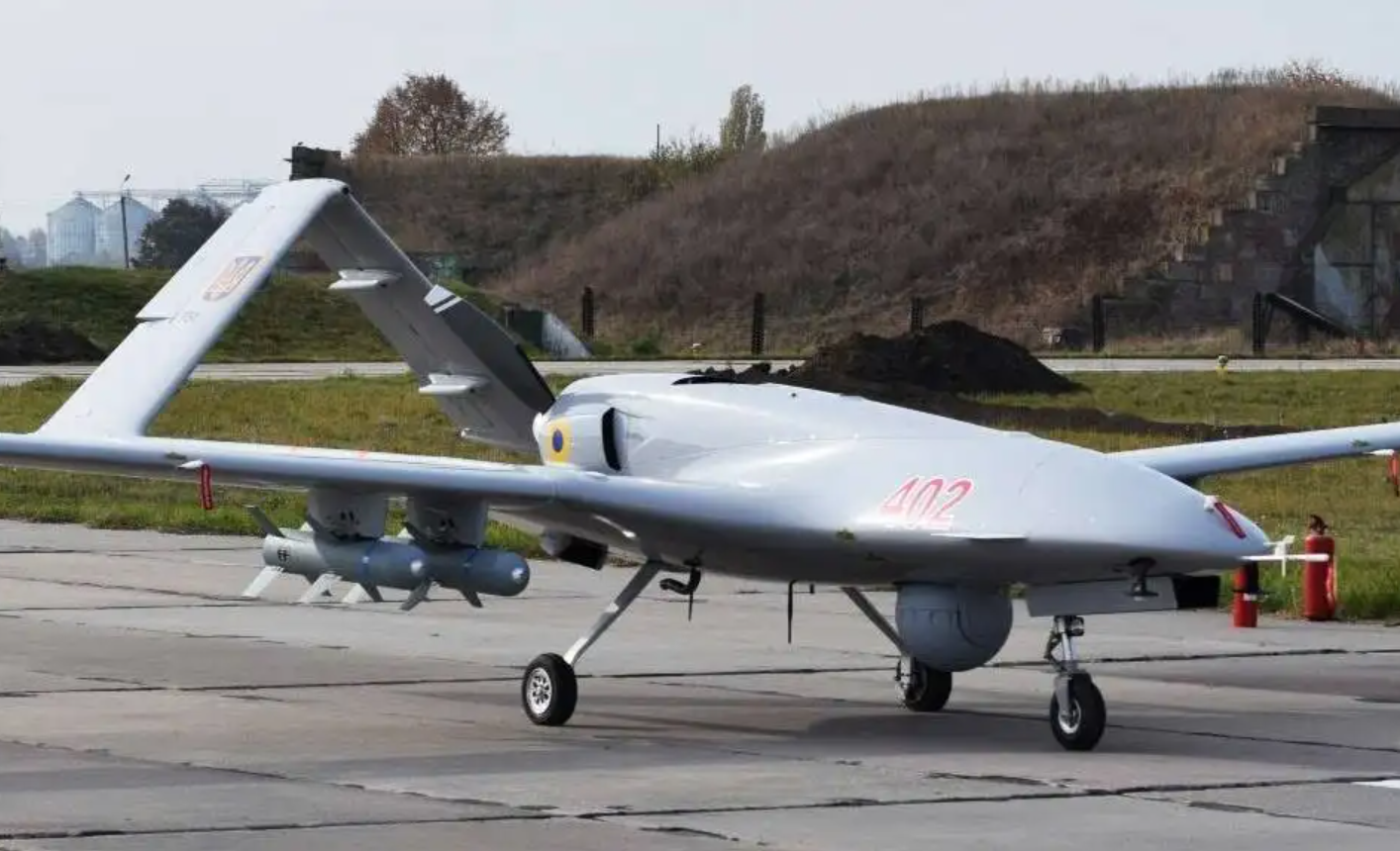 中国无人机与反无人机系统亮相阿布扎比国际防务展-新华网
