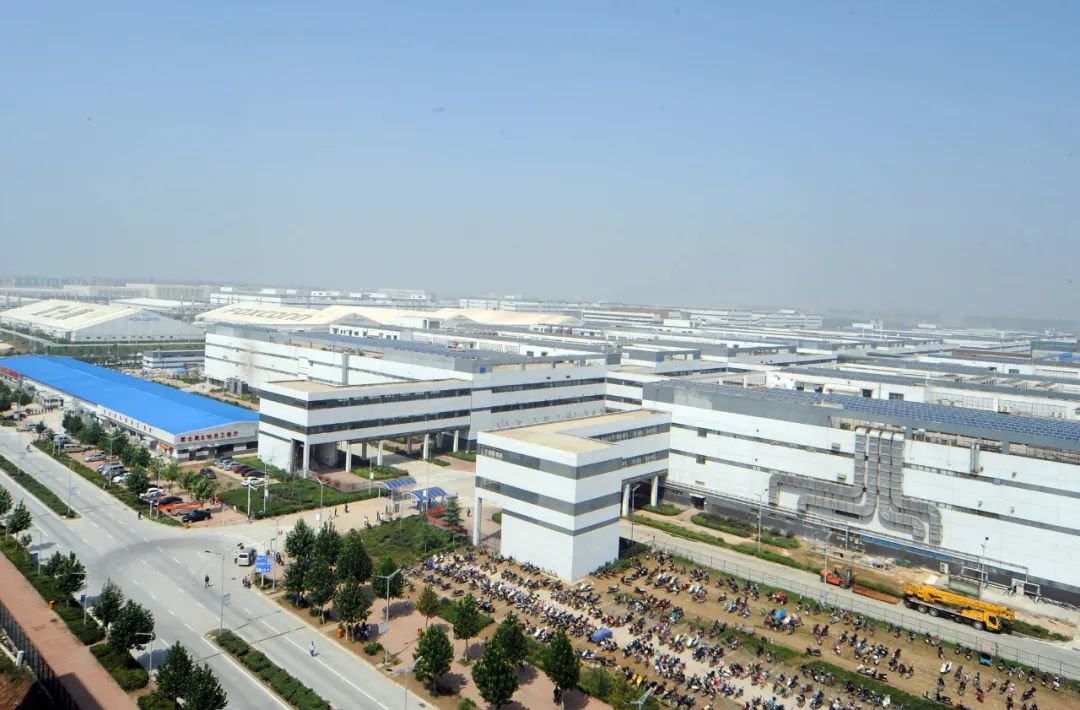 资料图：郑州富士康工厂。图片来源：视觉中国