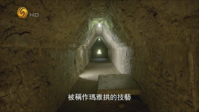 玛雅文化之谜：探秘通往天界的神圣建筑“十字神庙”内部