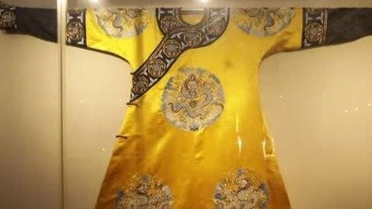 龙袍上绣十万颗珍珠，康熙将其送给三公主