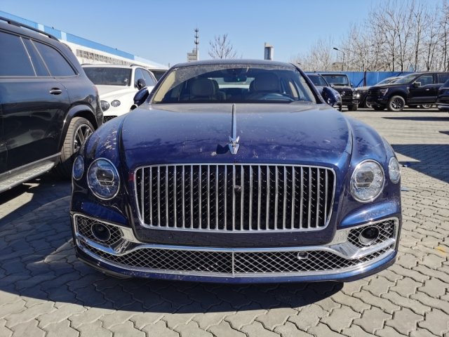 22款宾利飞驰孔雀蓝稀有颜色现车送全国_凤凰网汽车_凤凰网