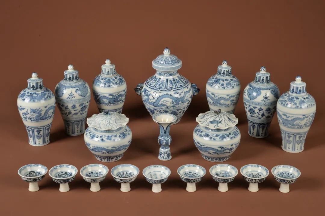 "青花令"馆藏文物微缩珍藏版况青天竹刻手机架竹艺计算器三等奖金银错