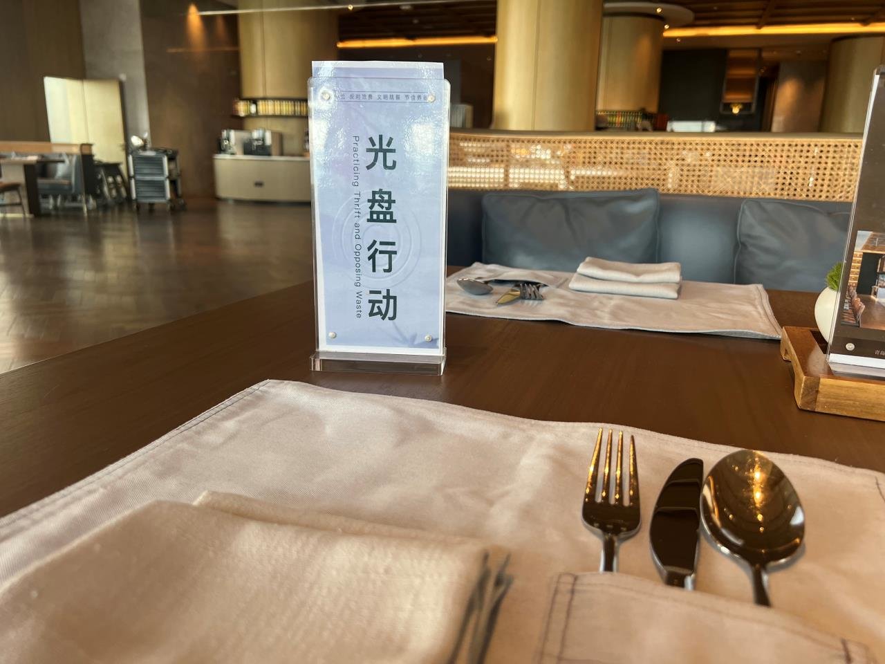 志愿实践花开海天！打卡体验酒店景区里的文明旅游