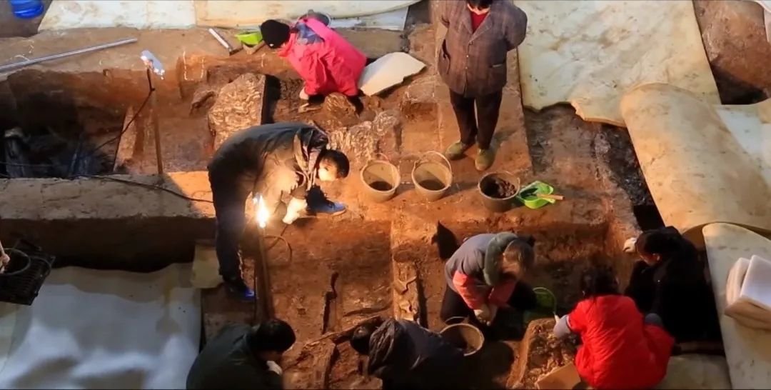 ▲樟树国字山墓葬考古发掘现场