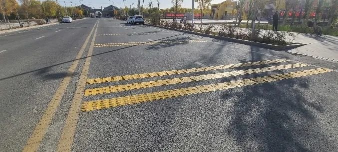 优化交通灯护航群众出行安全 瓜州这波操作很到位