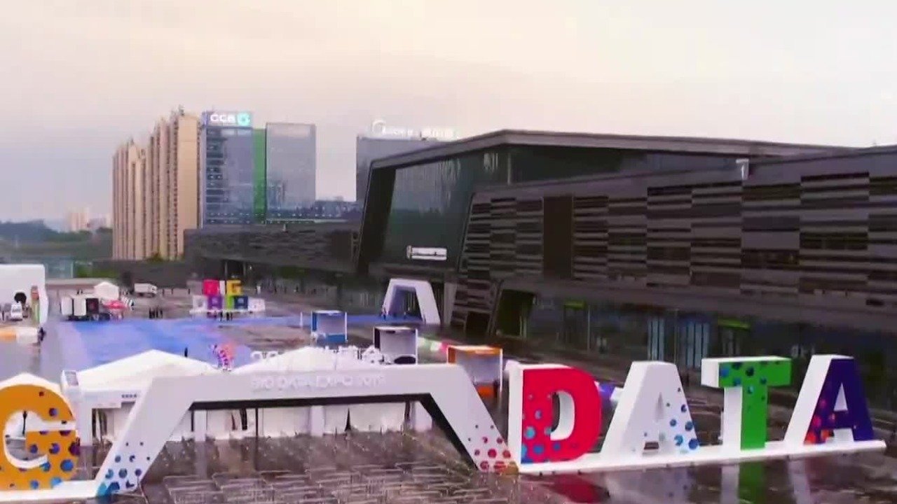 歌曲、服饰、戏剧都是古老智慧的载体，大数据的应用将助力传统文化的传承