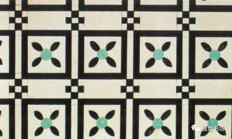 莫高窟第275窟北魏彩塑菩萨背后装饰巾饰几何纹