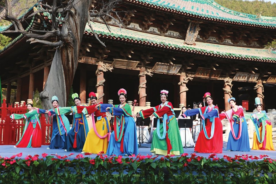 11月5日上午，“国风潮起——第三届晋祠国风文化节”在晋祠博物馆拉开帷幕。 太原市晋祠博物馆供图