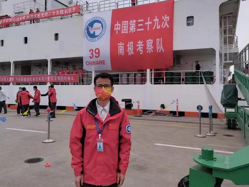 出征前的陈晓剑医生