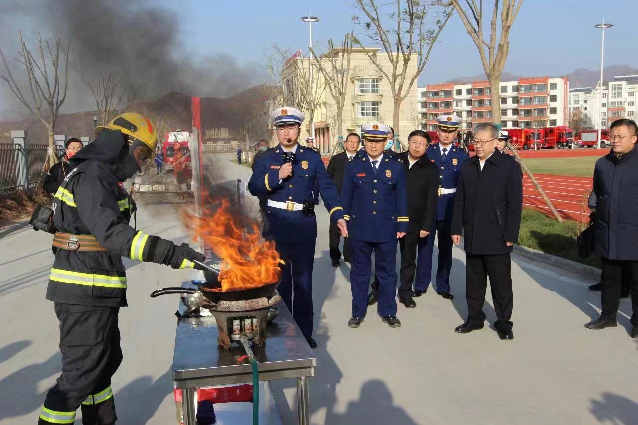 河北省承德市举行“119”消防宣传月活动新闻发布会