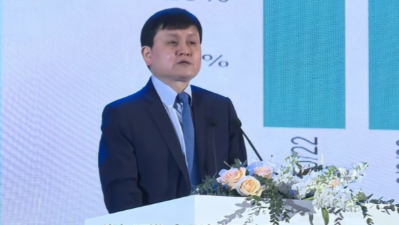 张文宏：新冠病毒逐渐进入稳定期