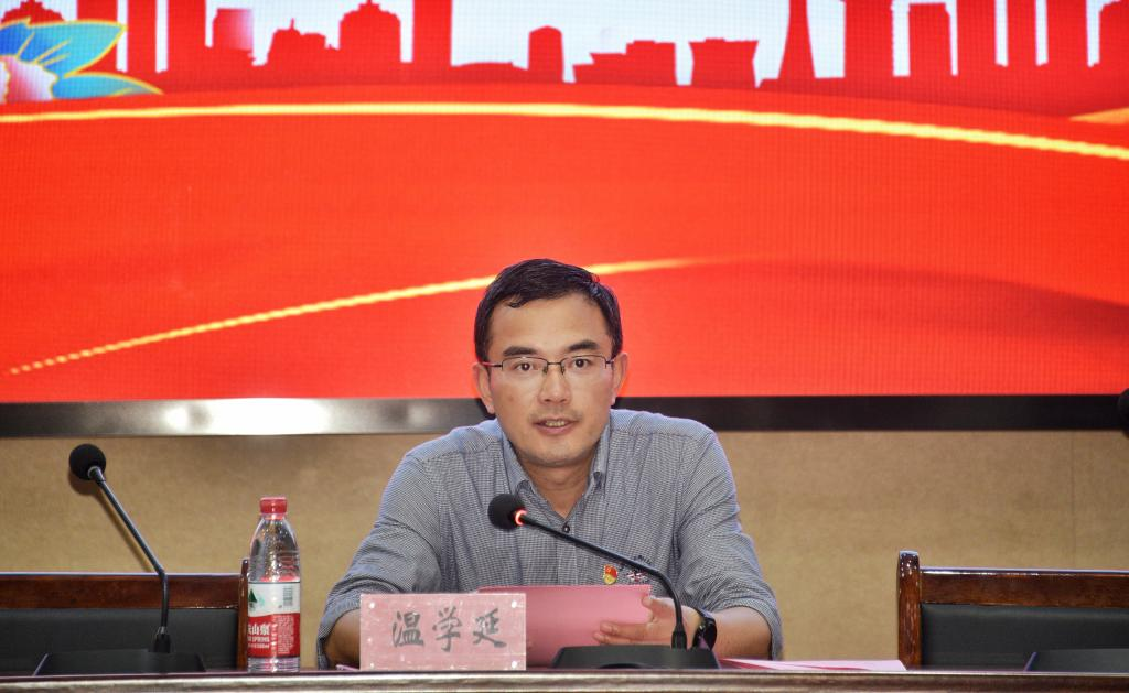 赣州职业技术学院师生同上“学习党的二十大精神”专题讲座