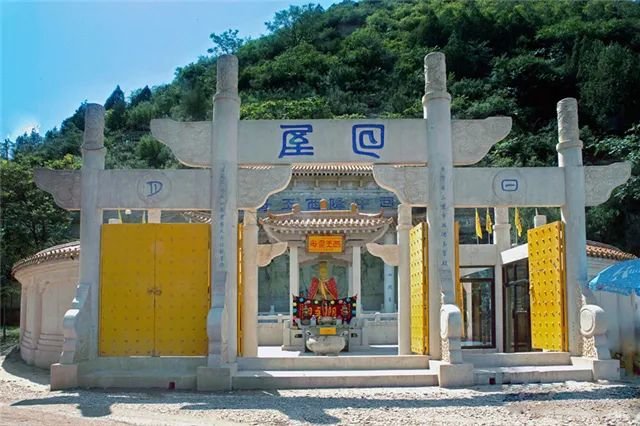 “踢”上热搜的甘肃泾川，还有更出名的王母宫大云寺