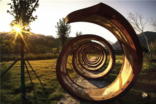 野三坡百里峡村：用艺术“激活”乡村！在七彩时光里做生活艺术家