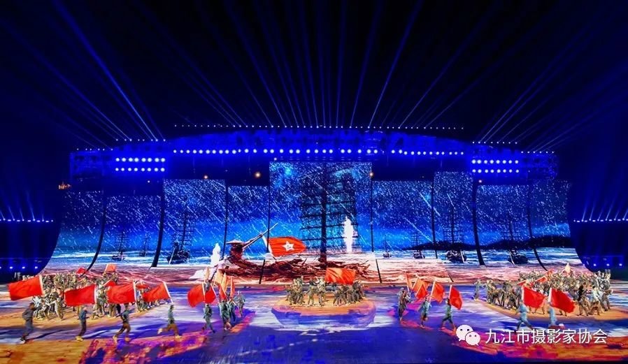 《征途岁月》 黄 俊 摄