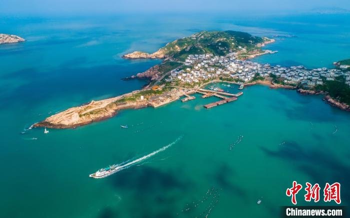 舟山花鸟岛风光　舟山市文广旅体局供图