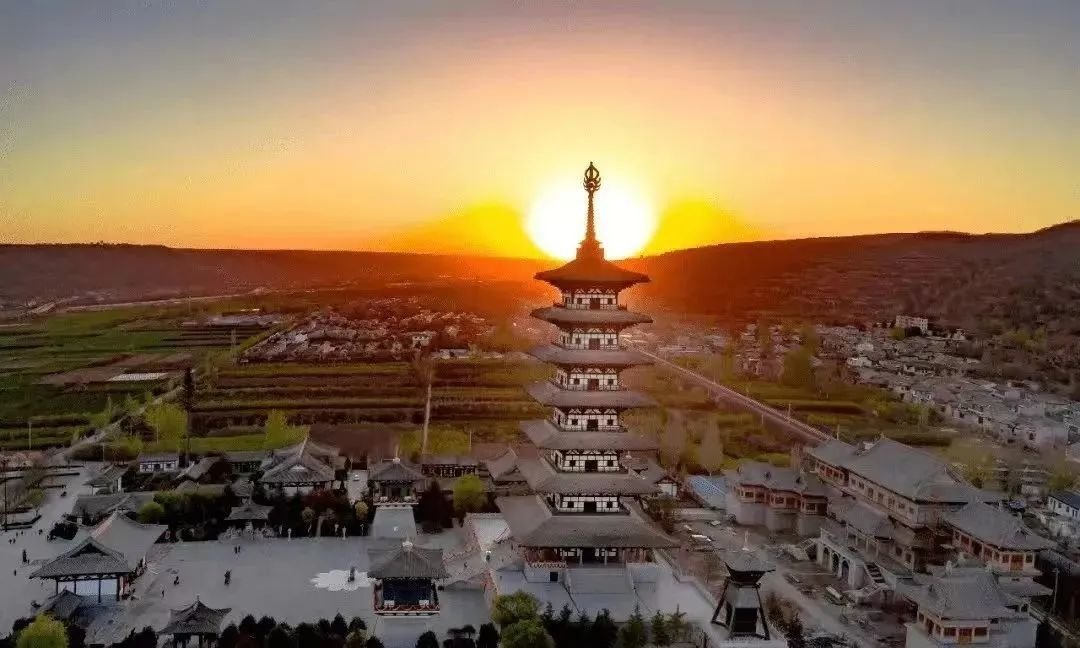 “踢”上热搜的甘肃泾川，还有更出名的王母宫大云寺