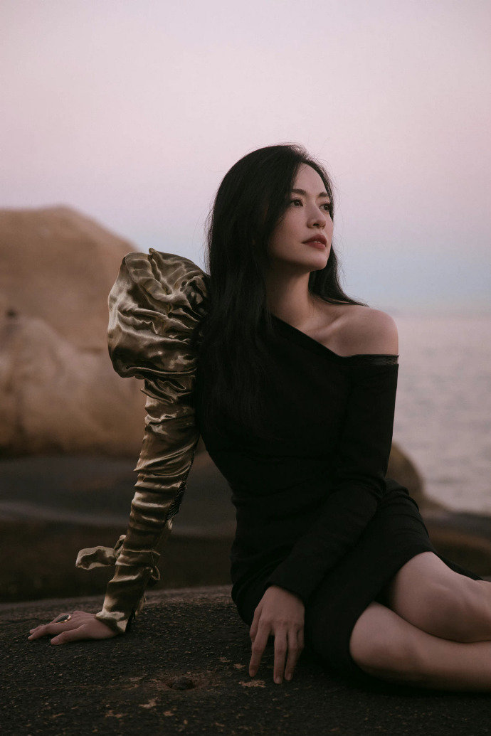 第35届金鸡奖红毯女星造型大赏