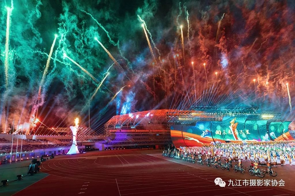 《高光时刻》 吴庐建 摄