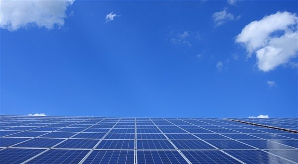 打破尘封5年的国际记录 中国研发的太阳能电池效率突破26.81%