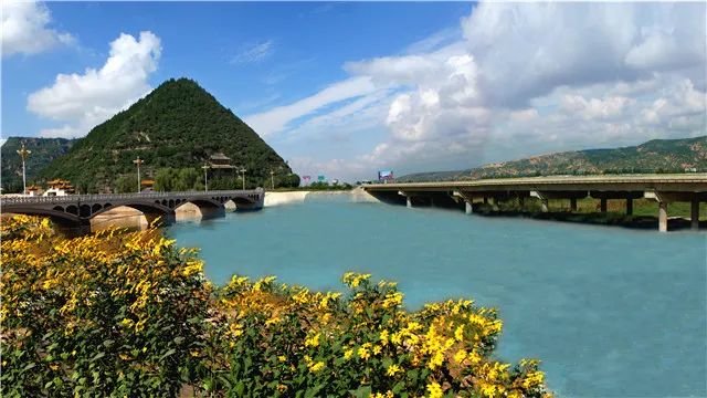 “踢”上热搜的甘肃泾川，还有更出名的王母宫大云寺