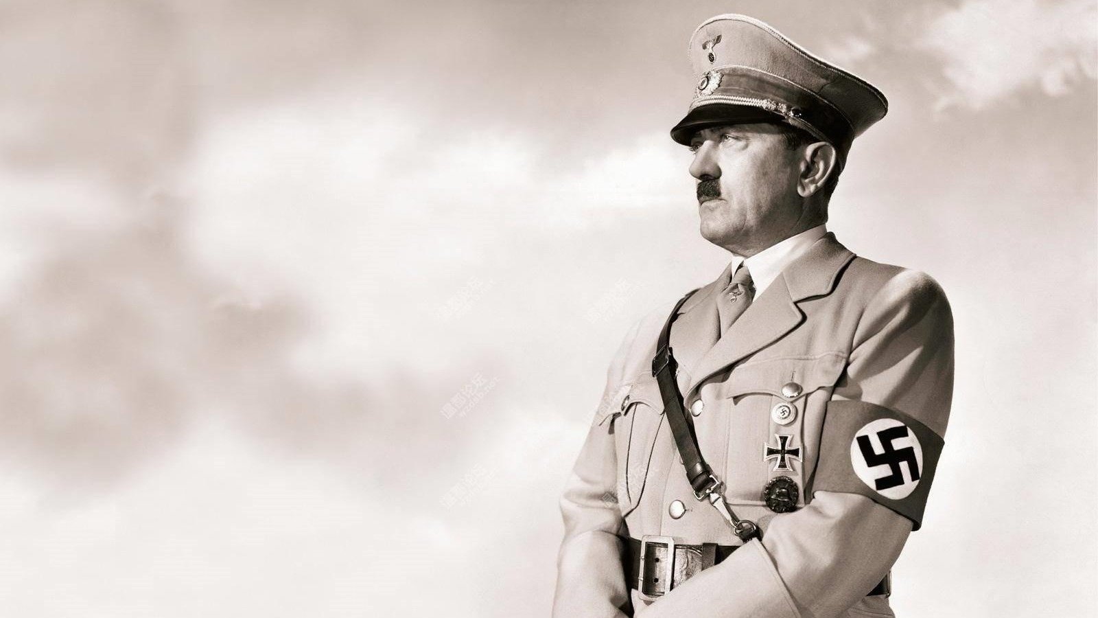 演讲中的希特勒，1930-1932年