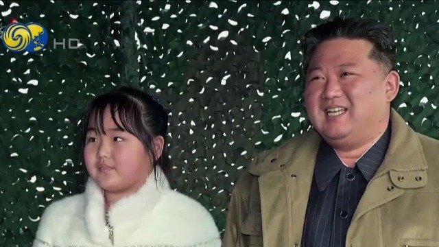 韩情报部门：公开露面的为金正恩二女儿