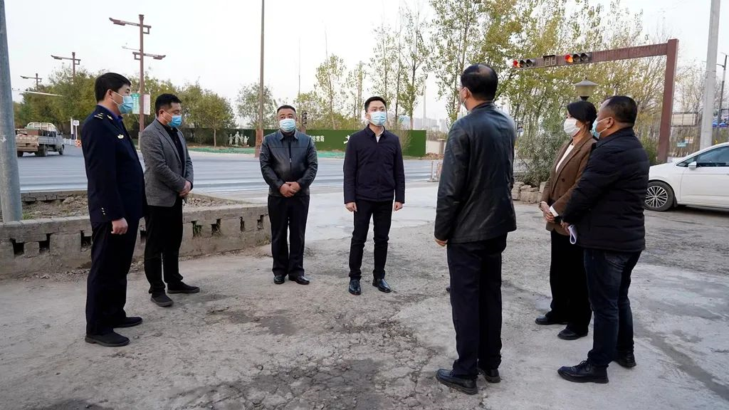 咸阳市泾阳县县长郝瑞耀调研机动车污染及道路扬尘防治工作