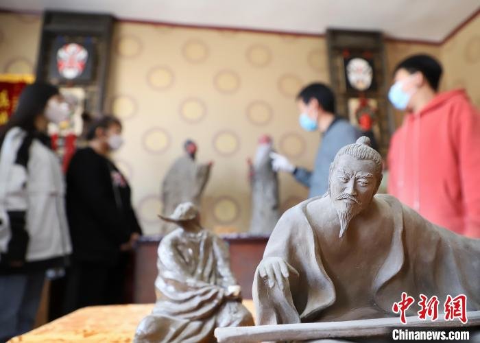 河北农民泥塑手艺人的“慢人生”