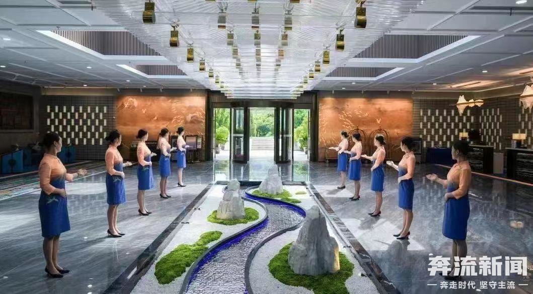 这就是传说中的文武双全吧！甘肃Boy凭实力"踢"火小城