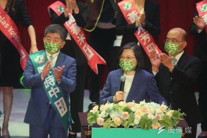 蔡英文在为民进党籍候选人陈时中拉票。图自风传媒