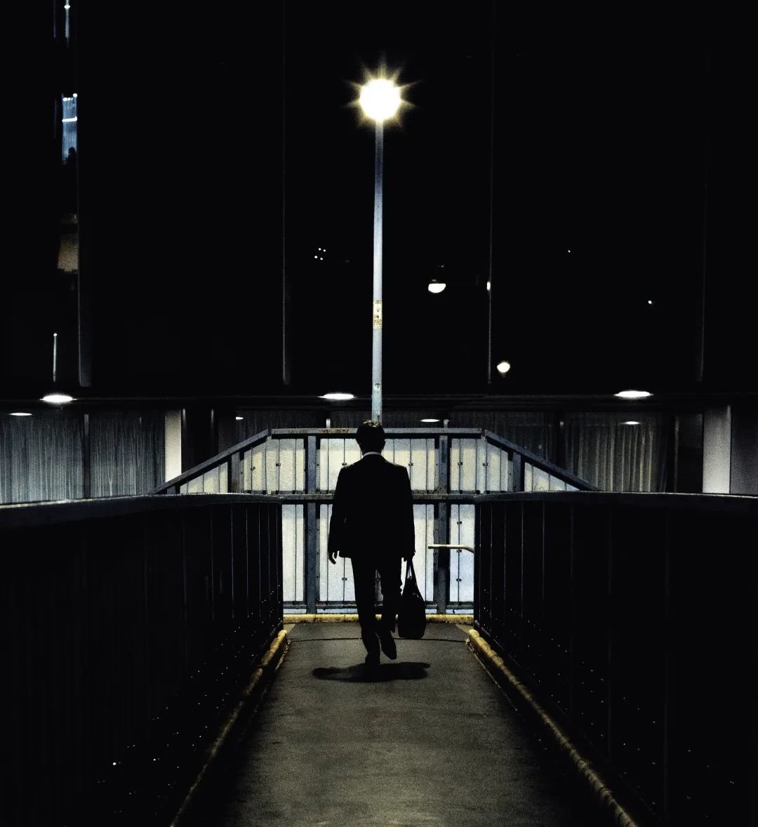 “卷”进体制内,我却抑郁了