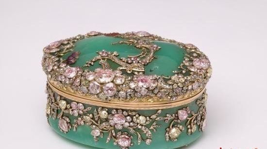 “珍·藏——英国V&A博物馆馆藏<em>吉尔</em><em>伯</em><em>特</em>精品展”展品悉数抵蓉