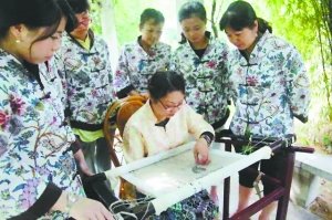 南昌市青云谱区：她用一根绣针带动5000多人就业创业