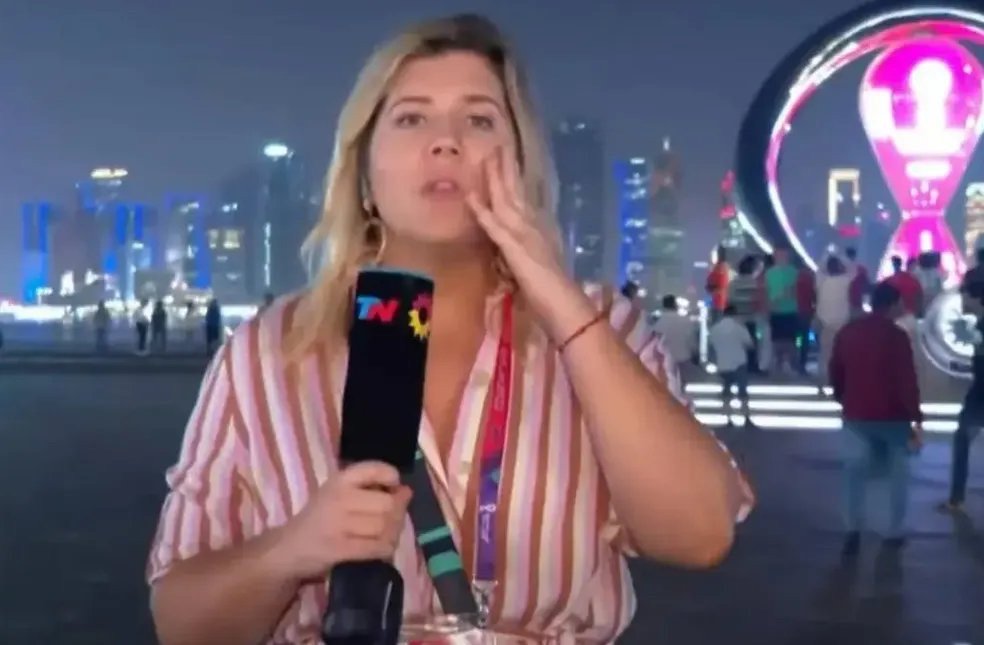 明目张胆？美女记者世界杯场外被偷钱包 卡塔尔警方让她决定嫌犯下场