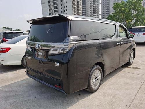 2023款丰田威尔法商务车更优惠不加价