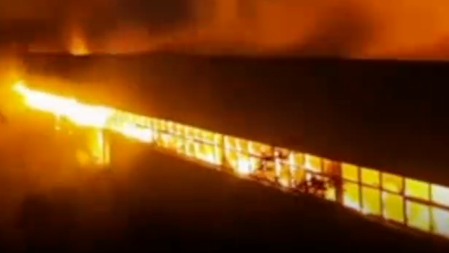 河南一厂房发生火灾 应急管理部部长作出部署