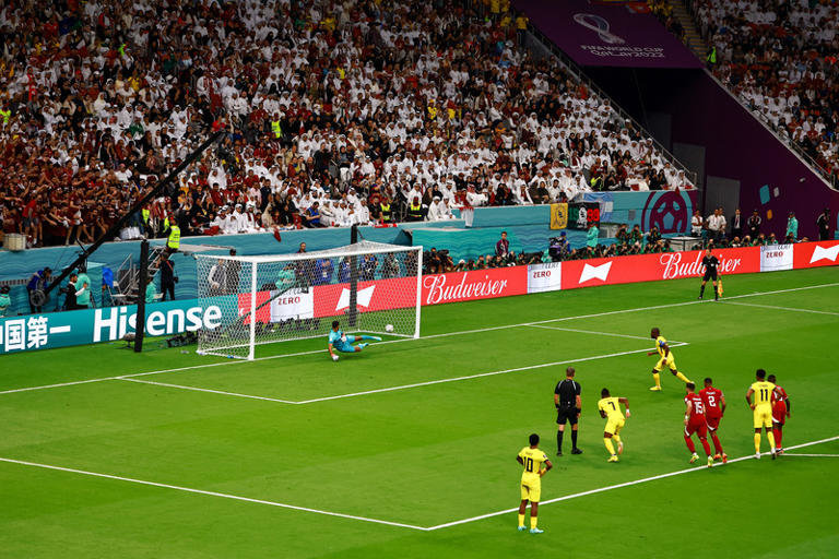 快评：不是卡塔尔队踢得有多烂，其实这就是亚洲足球本来的样子