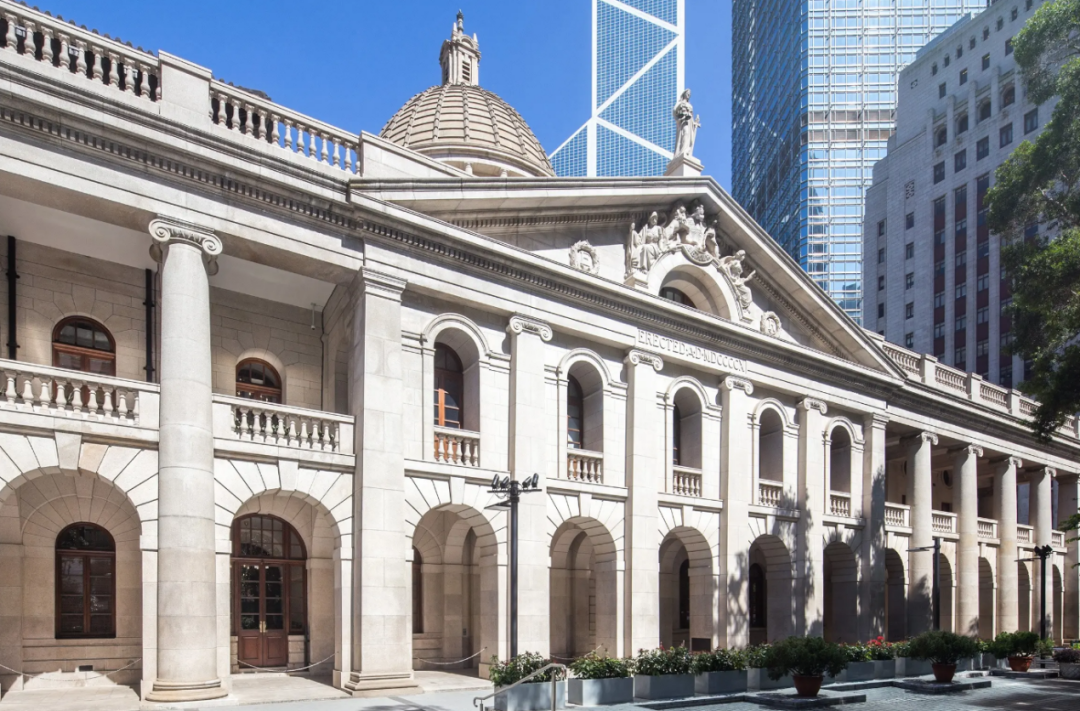 ● 香港终审法院至今被“洋法官”与“洋大状”们所把持