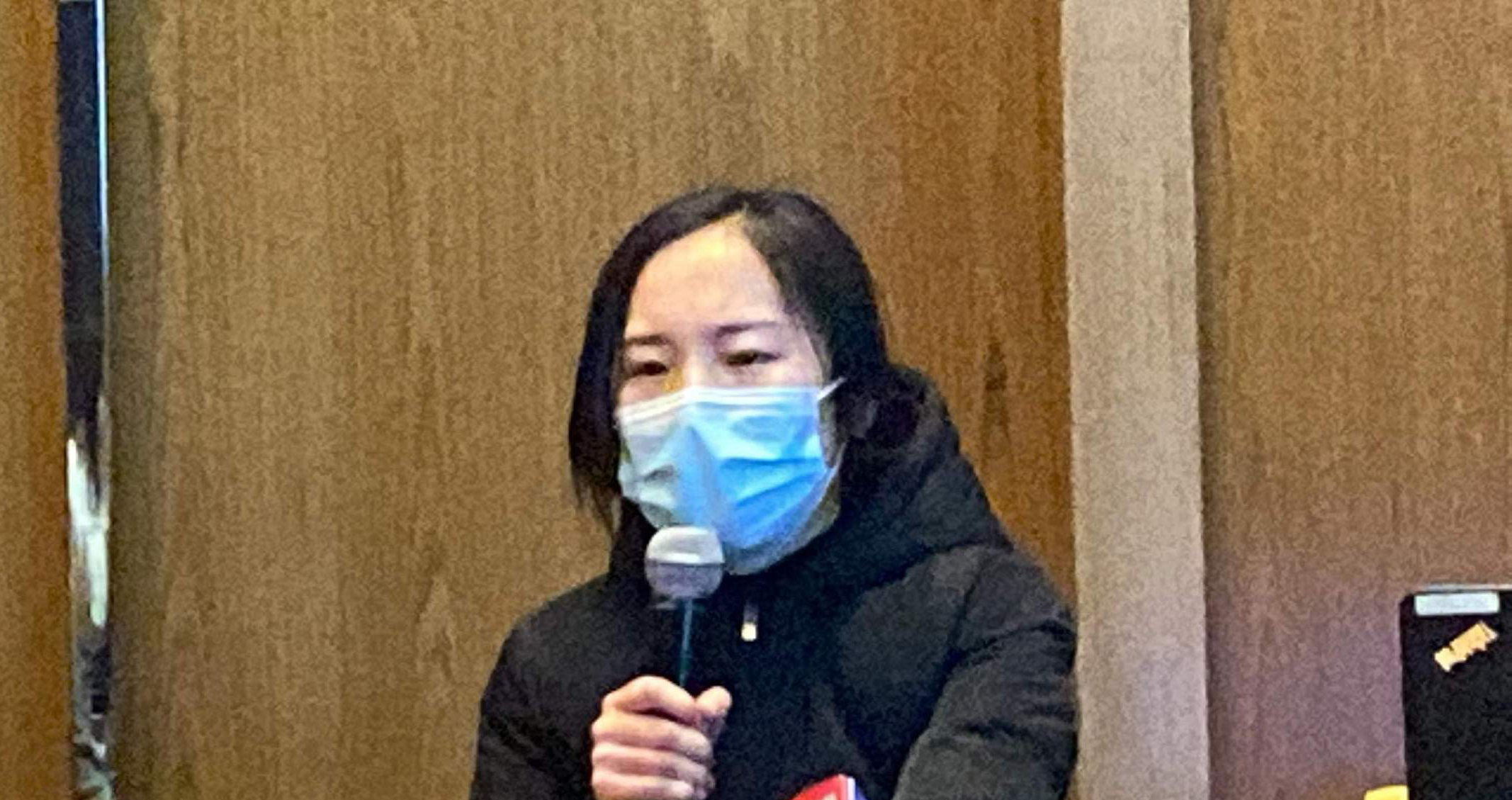 2022年2月16日,山东青岛,刘鑫(现已改名刘某曦)出席新闻发布会。视觉中国 资料图