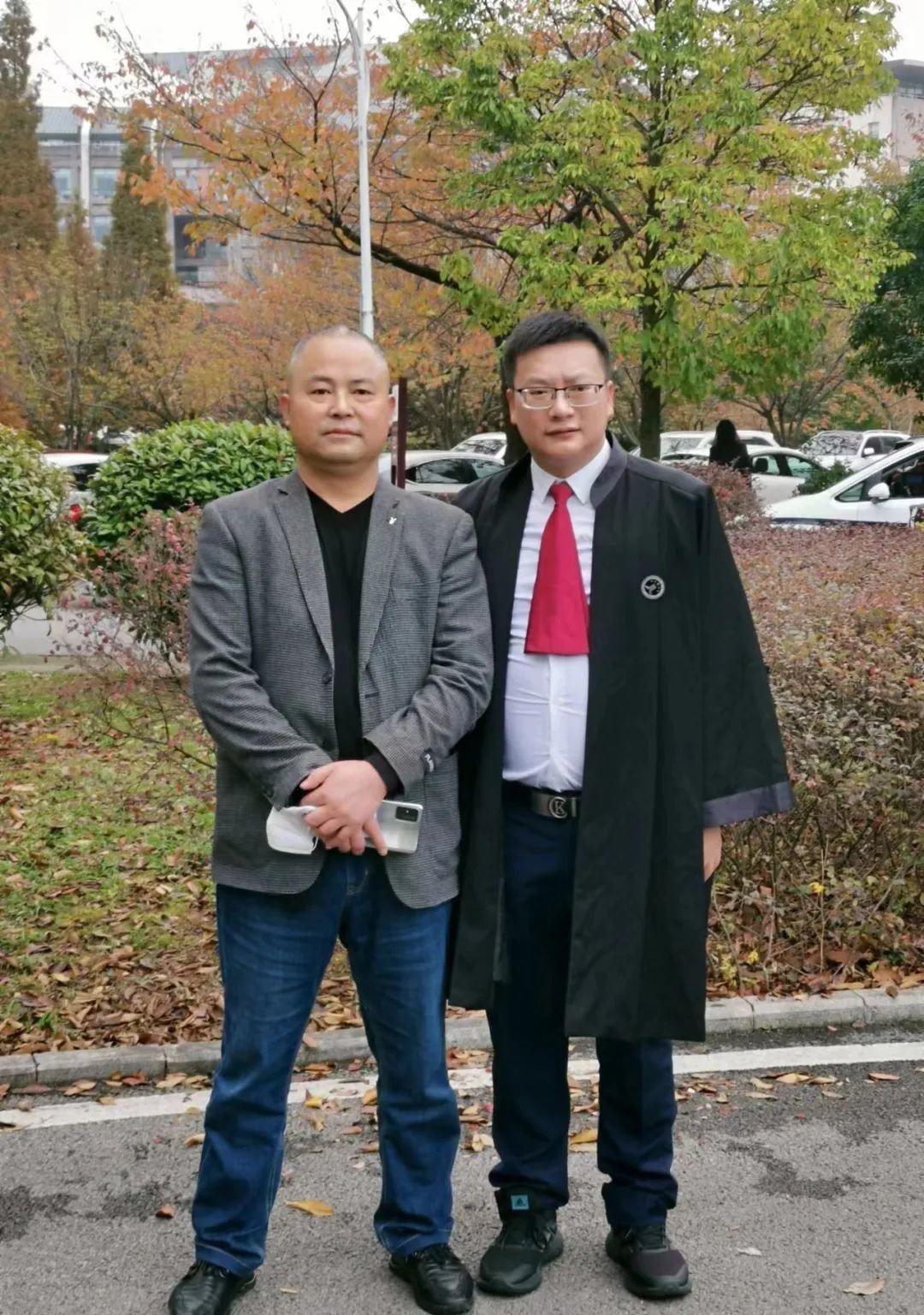 李玉前的哥哥李玉山和周兆成律师