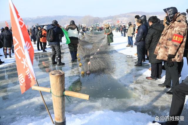石头口门水库冬捕