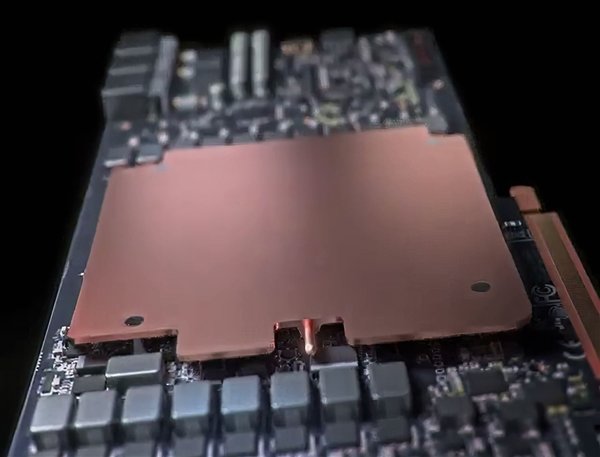 还买RTX 4080？AMD为RX 7900上市做准备：这接口设计 我们不会烧